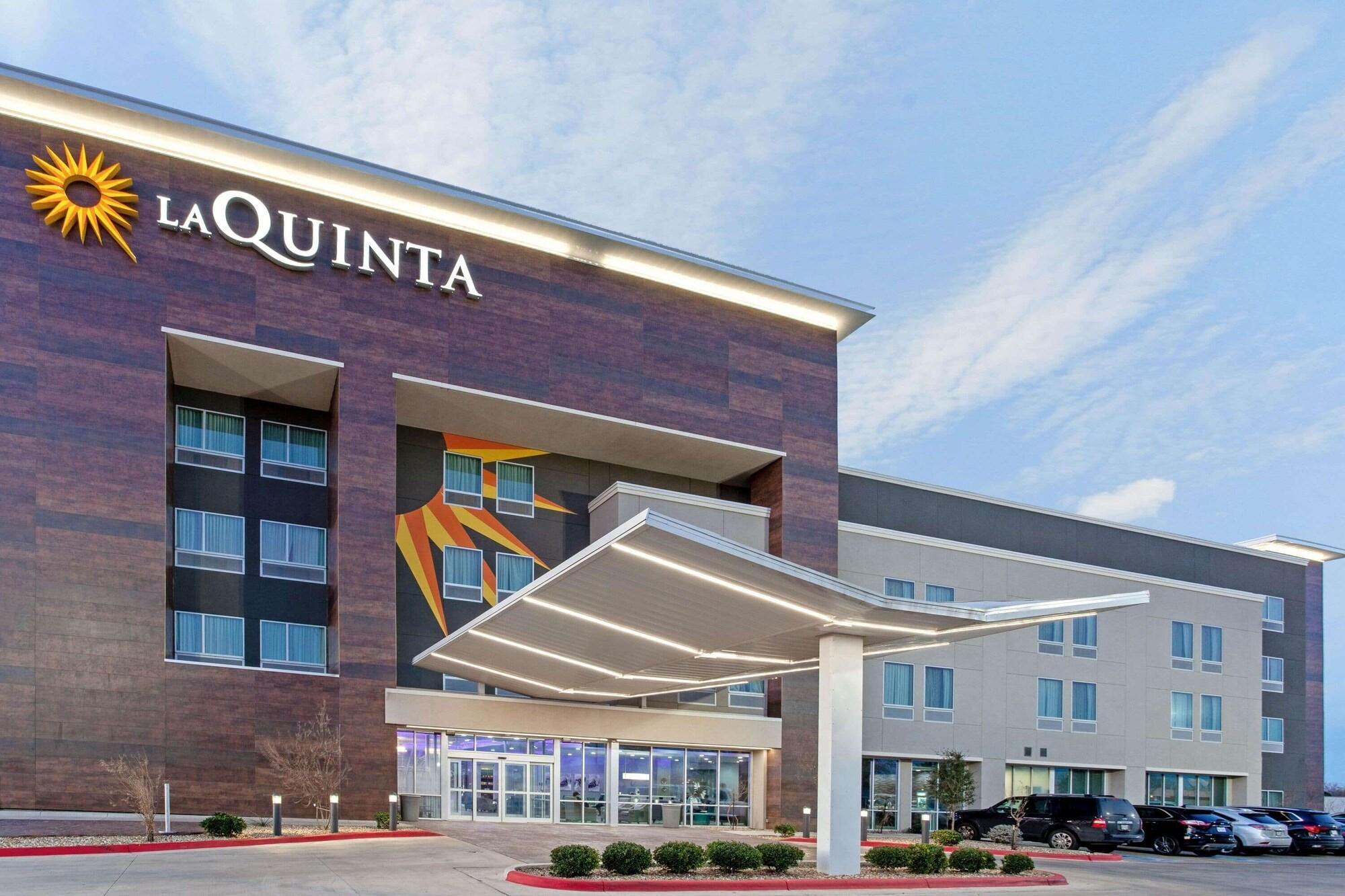 Готель La Quinta By Wyndham Lubbock South Екстер'єр фото